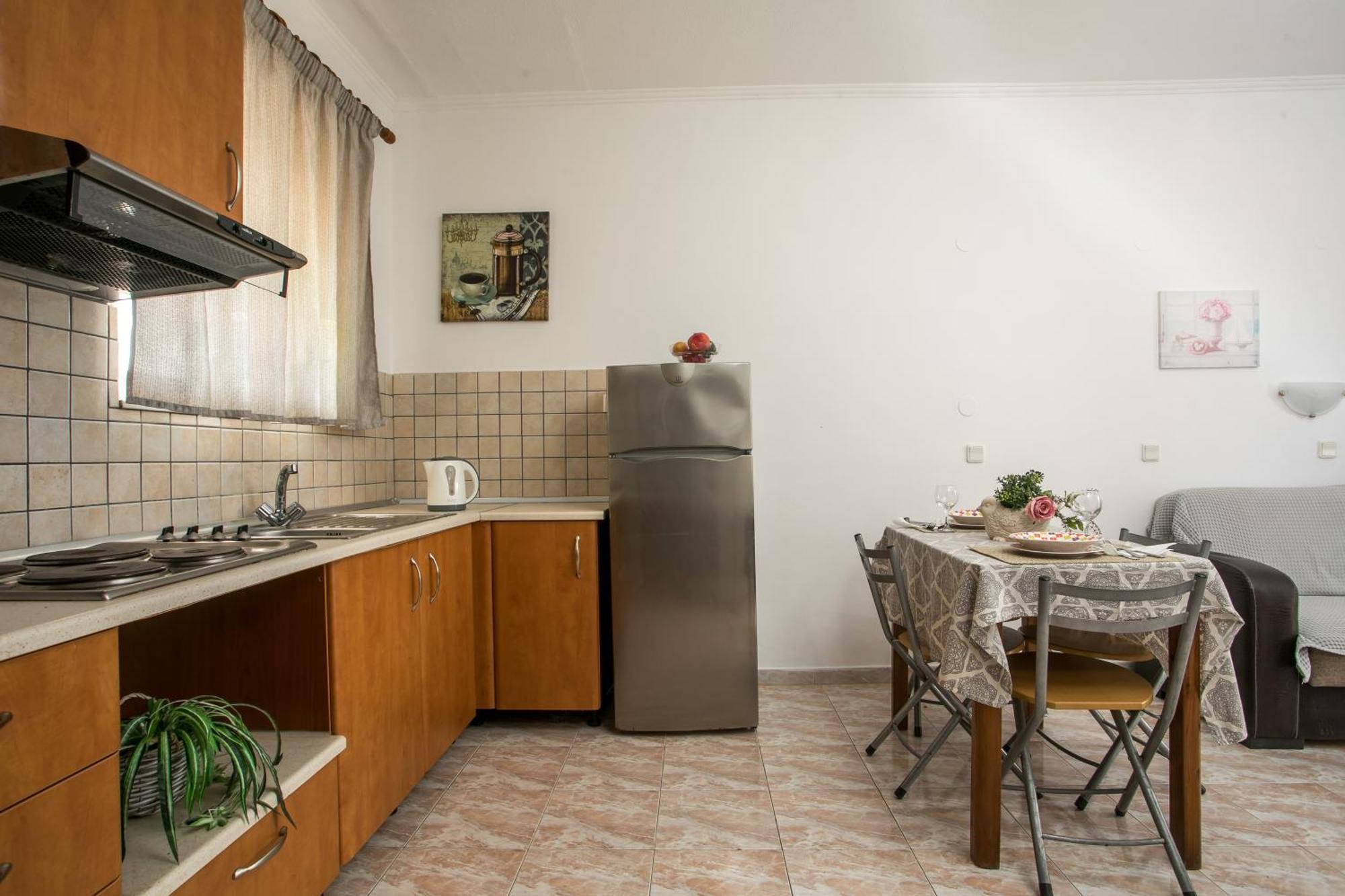 Dimitris Studios & Apartments Фалираки Екстериор снимка