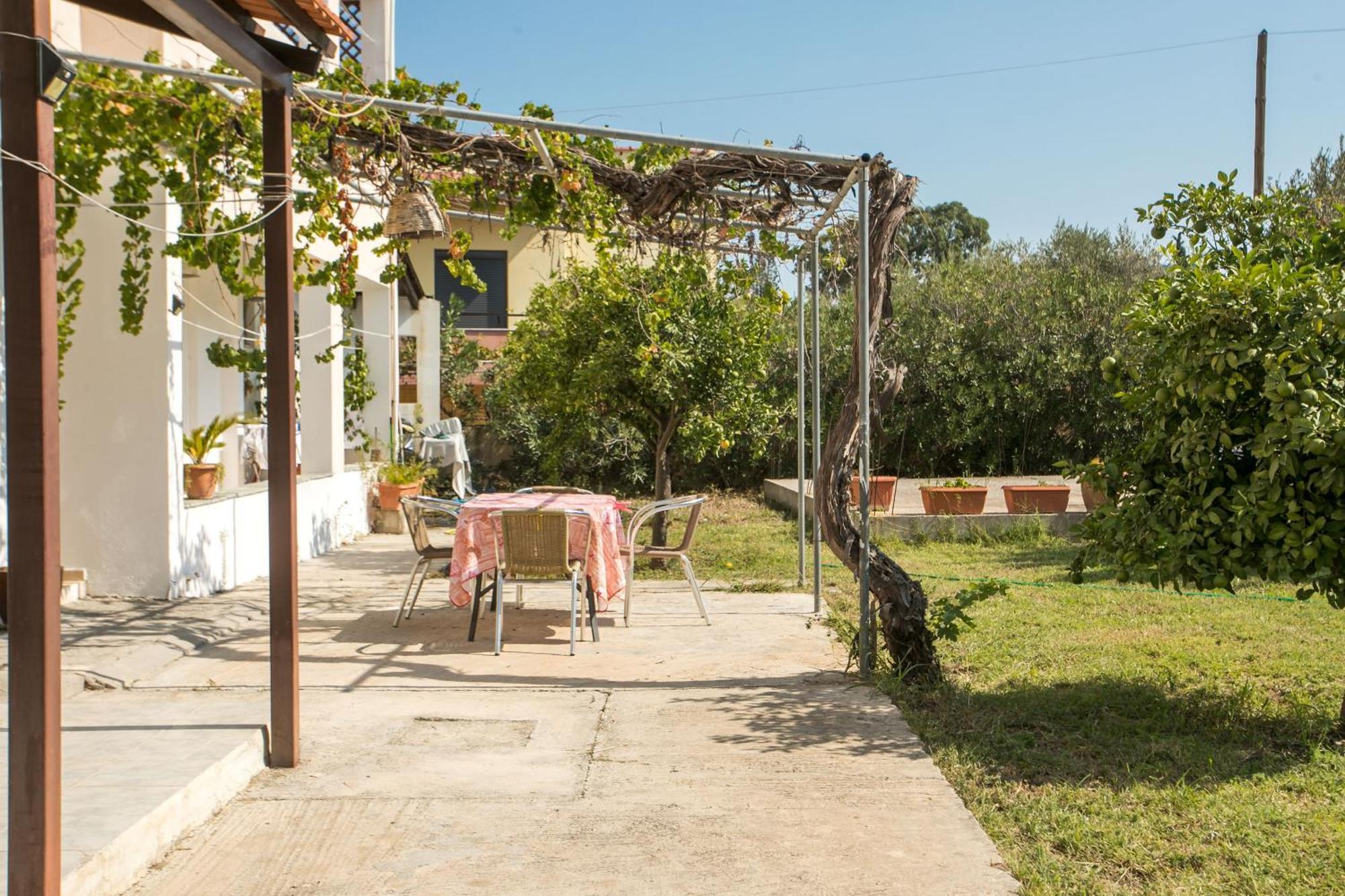 Dimitris Studios & Apartments Фалираки Екстериор снимка