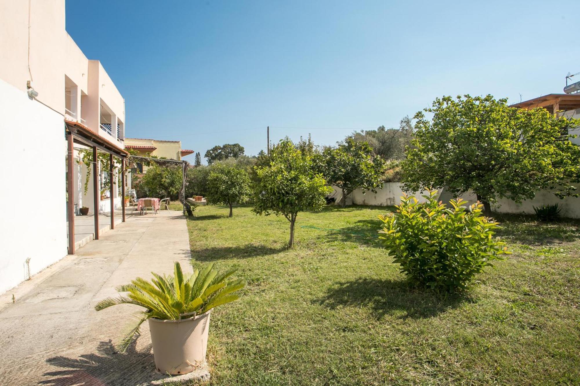 Dimitris Studios & Apartments Фалираки Екстериор снимка